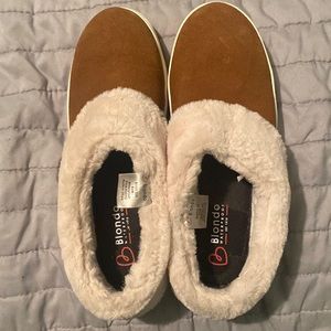 Blondo Brown and Cream Flats